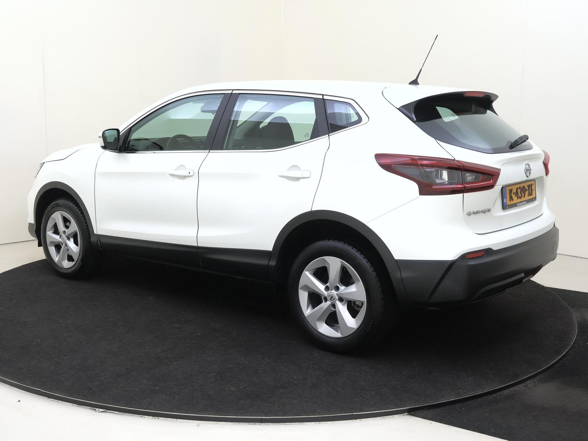 Nissan Qashqai 1.3 DIG-T Acces Edition 140PK | Navigatie via, Auto's, Voorwielaandrijving, Dealer onderhouden, Gebruikt, 4 cilinders