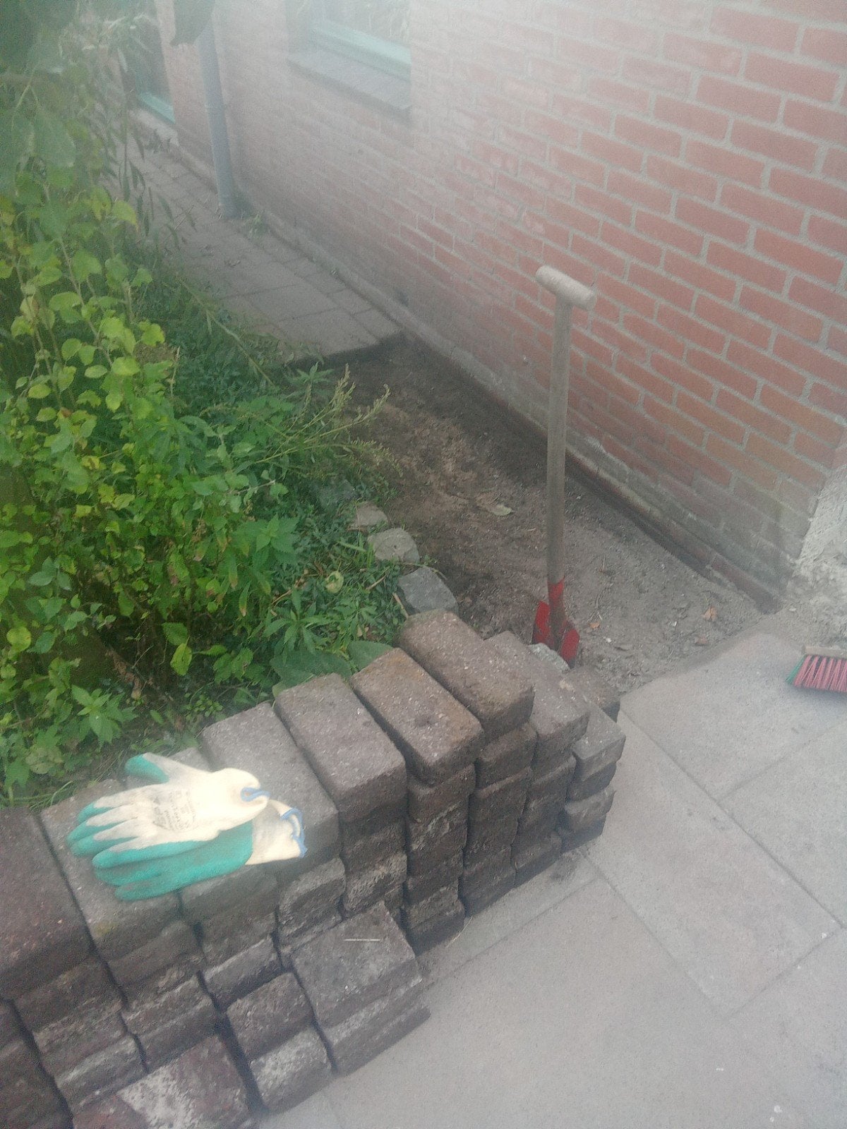 Gratis af te halen: Klinkers en terrastegels, Ophalen