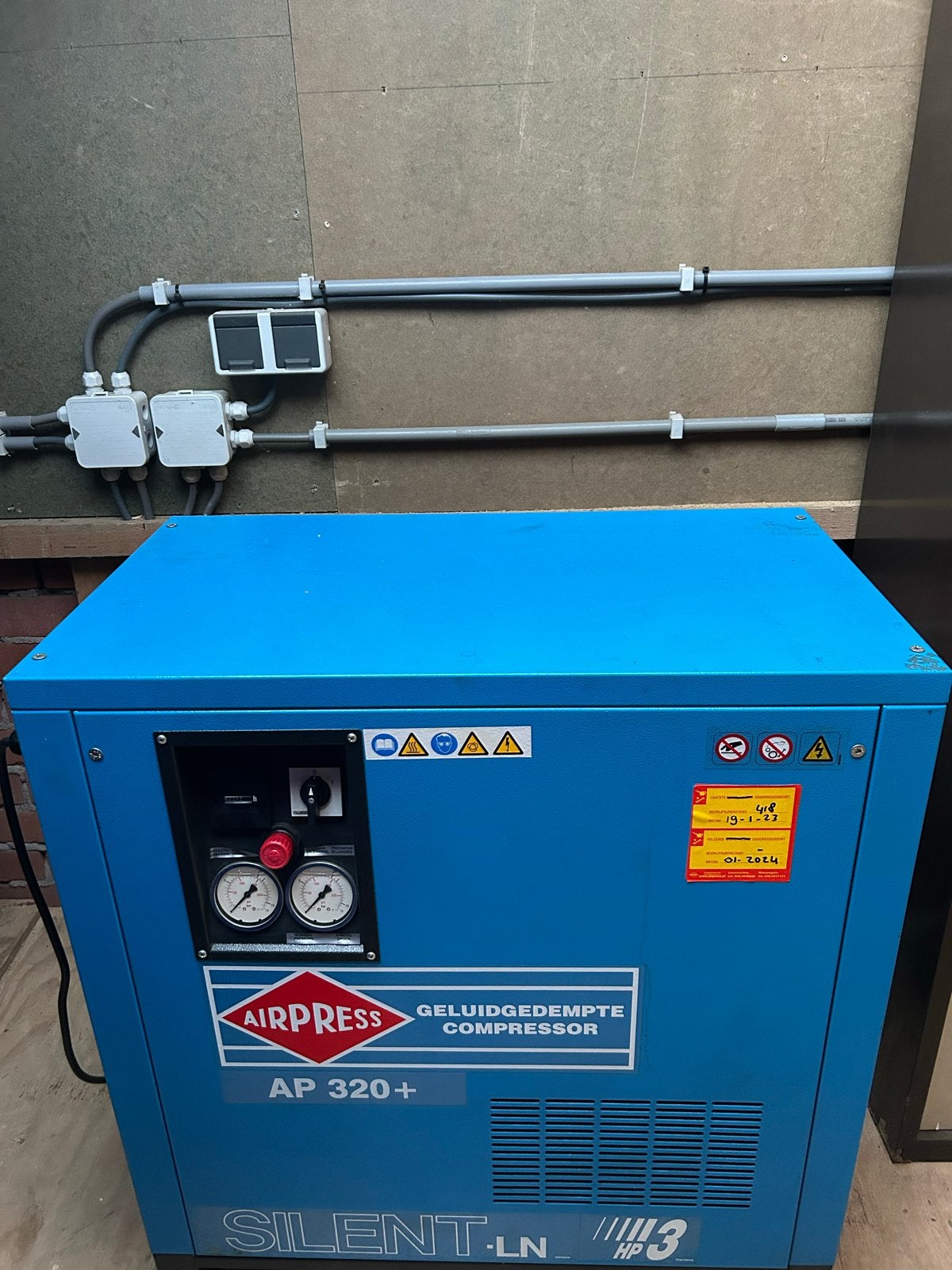 Airpress AP 320+ Geluiddempende Compressor 3 PK, Ophalen, Gebruikt, 200 tot 400 liter/min, Geluidgedempt