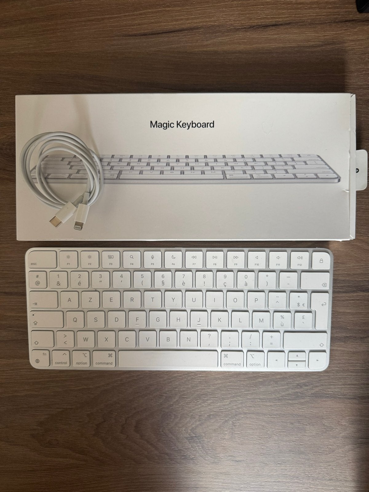 Apple Magic Keyboard - Zo goed als nieuw, Computers en Software, Azerty, Ophalen of Verzenden, Zo goed als nieuw, Draadloos