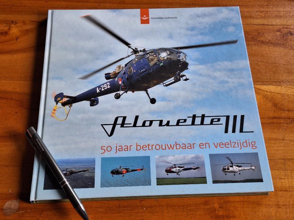 Alouette III 50 jaar betrouwbaar en veelzijdig, Boeken, Oorlog en Militair, Zo goed als nieuw, Overige onderwerpen, Tweede Wereldoorlog