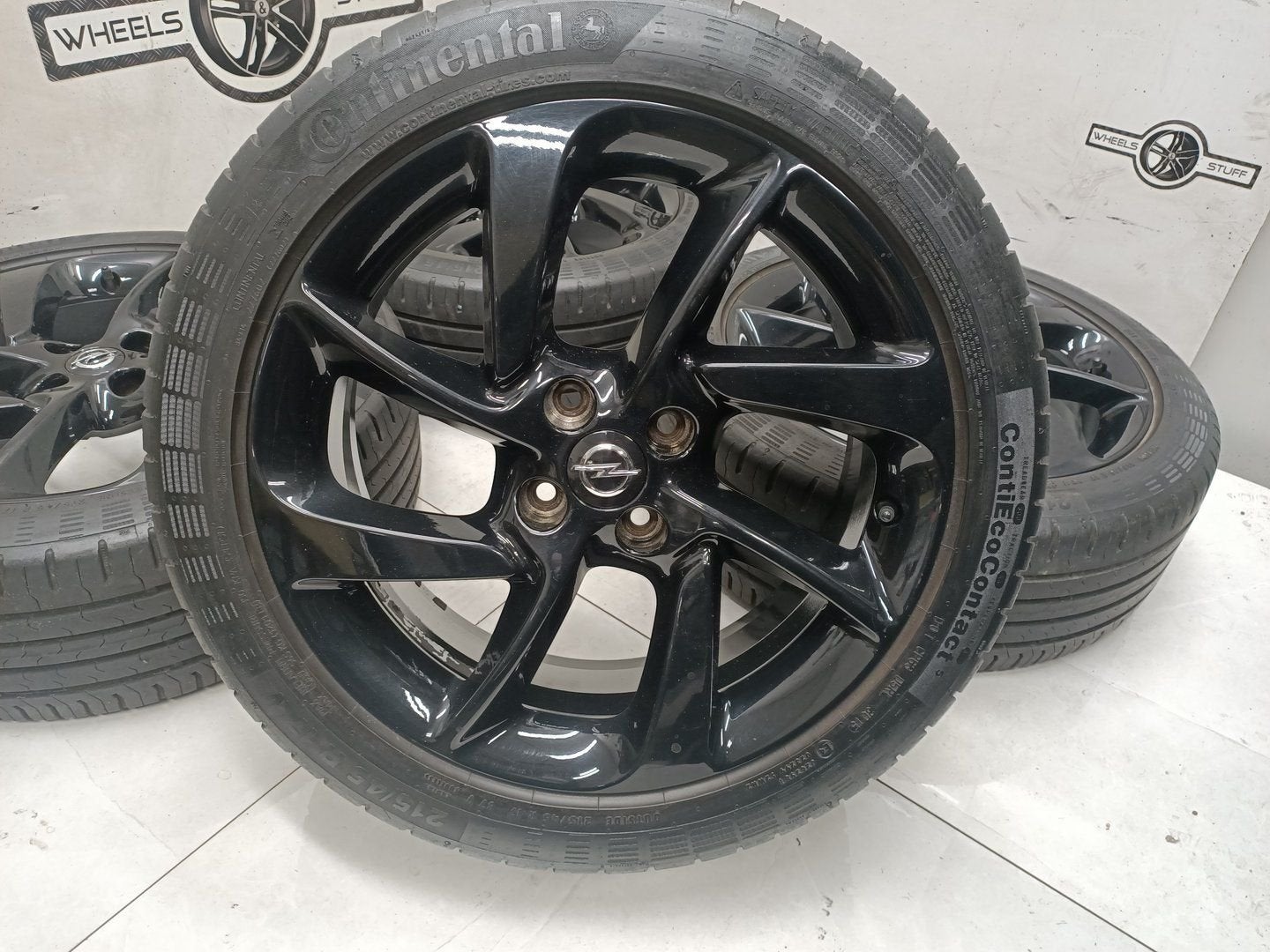 Opel Corsa zwart lichtmetaal velgen 17"inch 4x100, Auto-onderdelen, Banden en Velgen, Gebruikt, -, -, Banden en Velgen