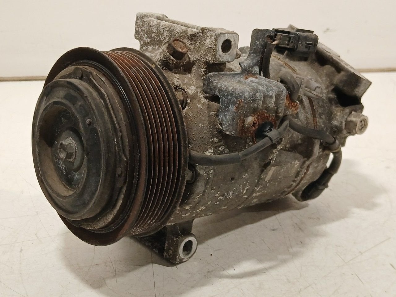 Airco pomp Renault Espace, Onderdelen@venauto.nl, Van der Ven Autorecycling B.V., Gebruikt, Ettenseweg 76, 4706 PB Roosendaal, The Netherlands