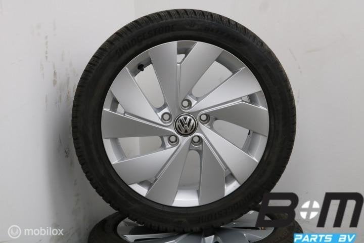 WINTER! ORIGINEEL! 17 inch Belmont velgen Golf 8 5H0601025B, Gebruikt, Banden en Velgen, 17 inch, Personenwagen