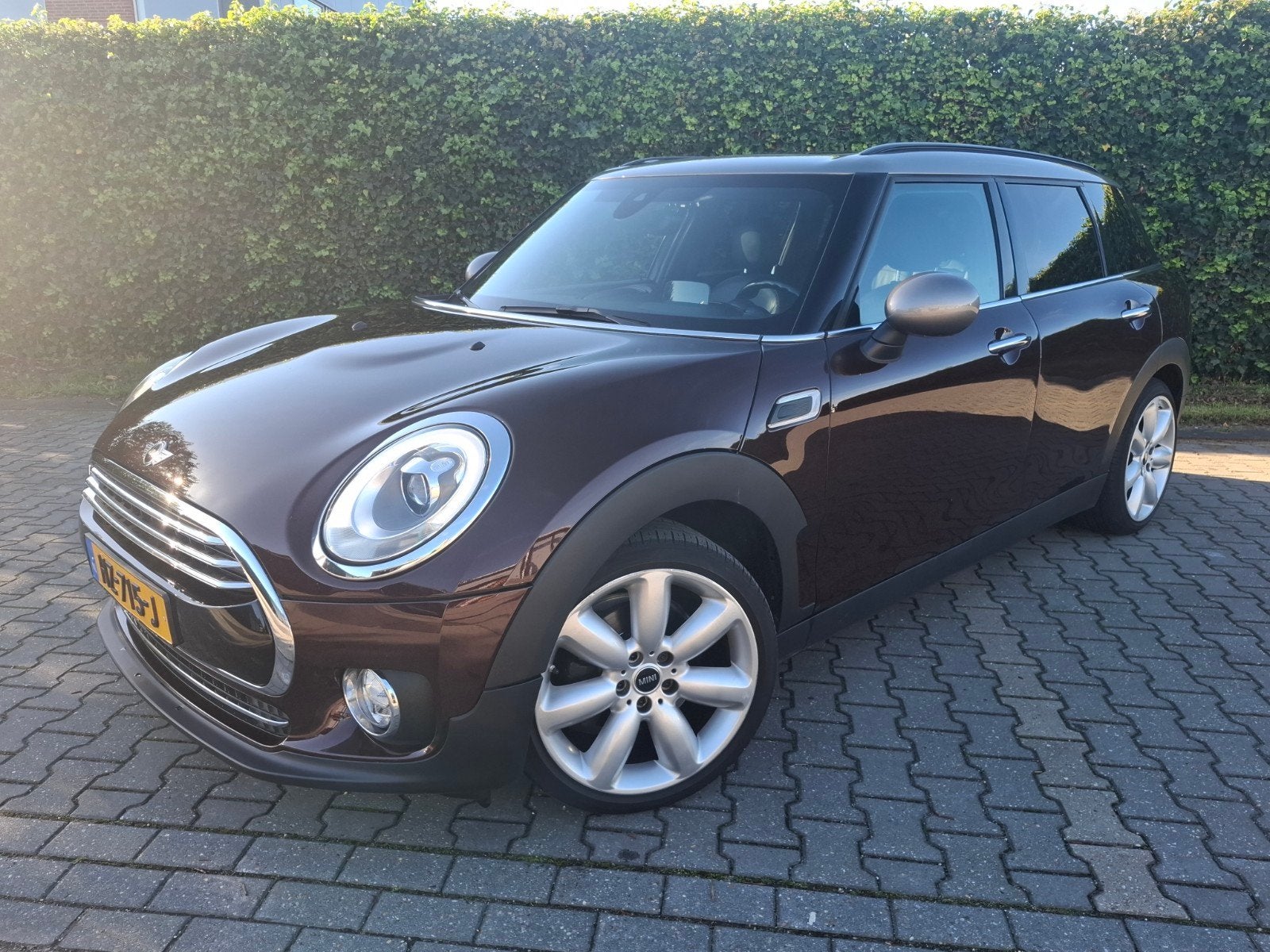 Mini Clubman 1.5 Cooper Chili Serious Business Pano Leder, Auto's, Voorwielaandrijving, 136 pk, Bruin, 19 km/l