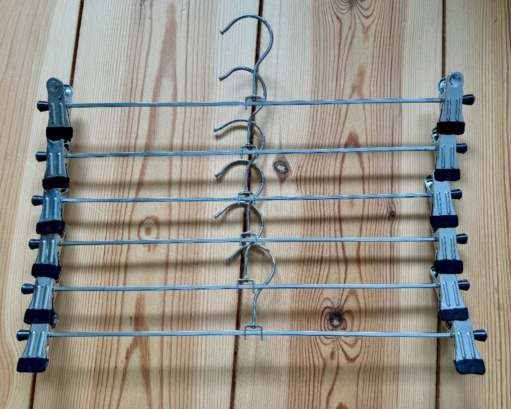 Kledinghangers - Metaal met klemmen - 1€ p.s (120 stuks), Ophalen of Verzenden, Zo goed als nieuw, Metaal, Kinderen en Volwassenen