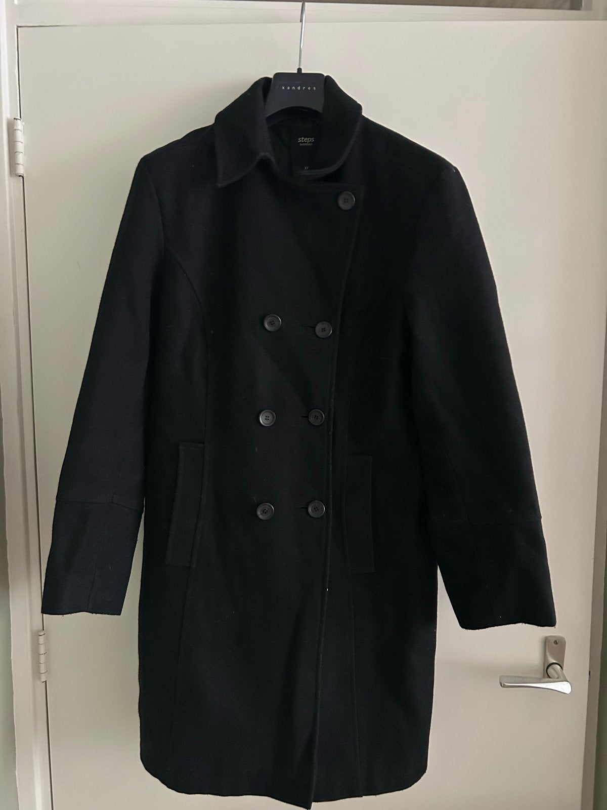 Stijlvolle zwarte Steps winterjas - Maat L, Kleding | Dames, Ophalen of Verzenden, Zo goed als nieuw, Maat 42/44 (L), Zwart