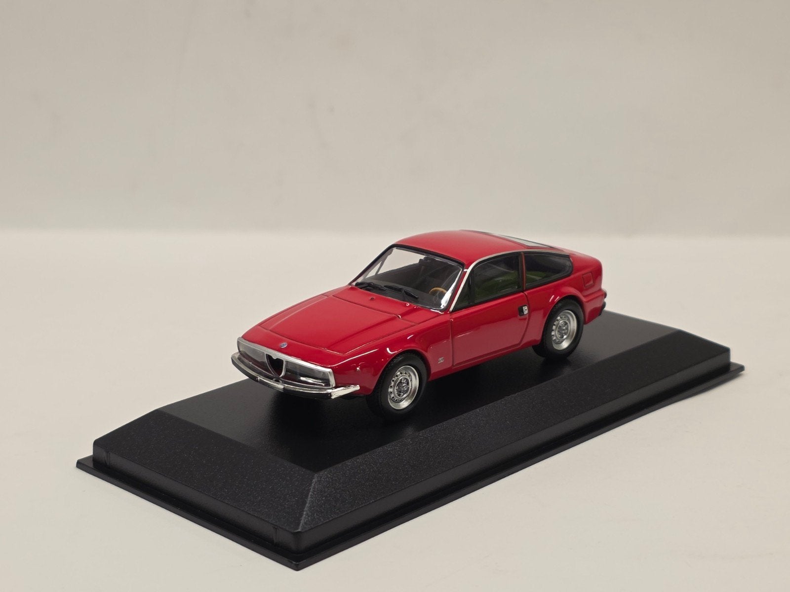 Maxichamps Alfa Romeo 1600 Junior Z 1:43, Auto, Nieuw, Ophalen of Verzenden, MiniChamps