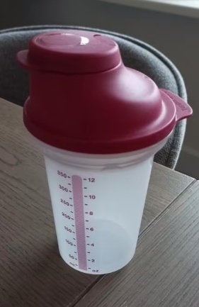 nieuwe tupperware shaker 350 ml, Huis en Inrichting, Keuken | Tupperware, Ophalen of Verzenden, Nieuw, Beker of Kan