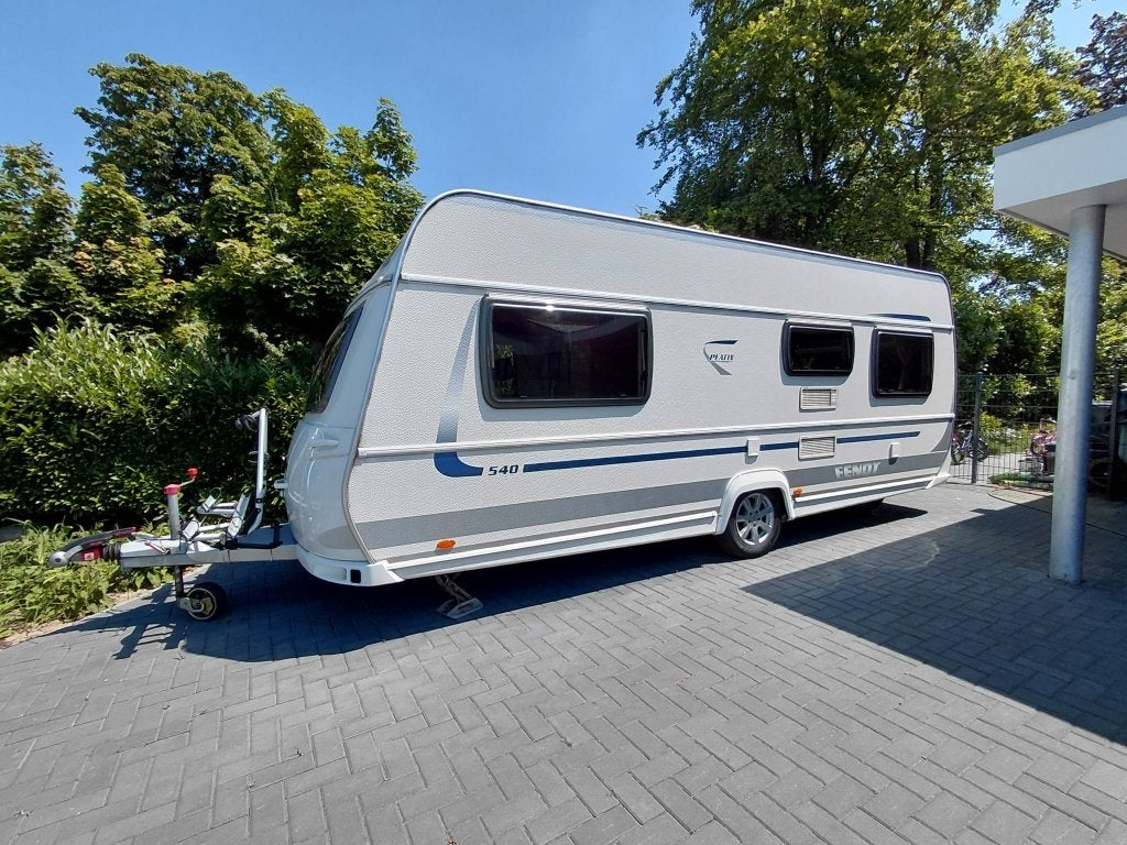 Fendt Platin 540 TG (2012) – Zeer compleet | enkele bedden, Caravans en Kamperen, Caravans, Particulier, tot en met 4, 1250 - 1500 kg