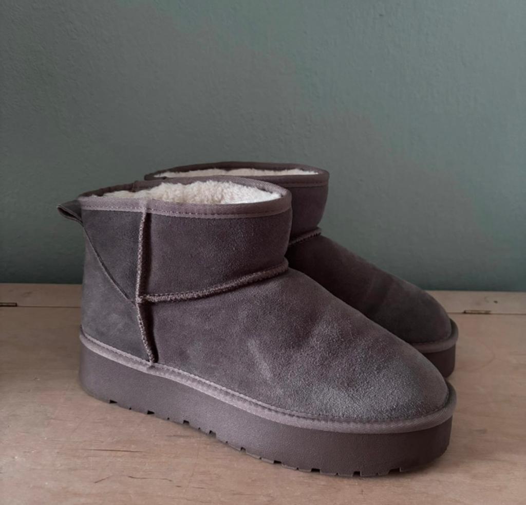 PS Poelman Classic Mini Platform Shearling Laarzen, Lage of Enkellaarzen, Nieuw, Ophalen of Verzenden, Grijs