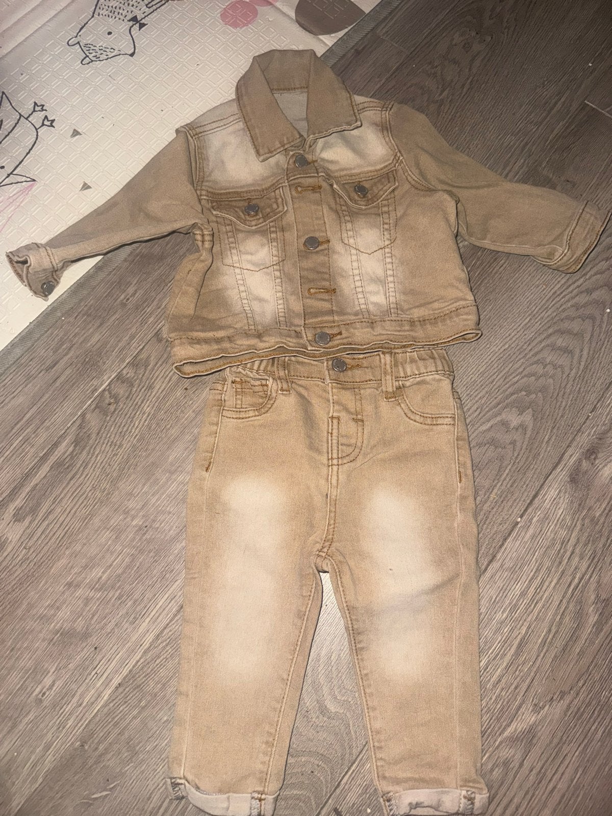 Shein baby spijkerjasje en broekje set, maat 9-12 maanden, Kinderen en Baby's, Babykleding | Maat 74, Ophalen of Verzenden, Zo goed als nieuw