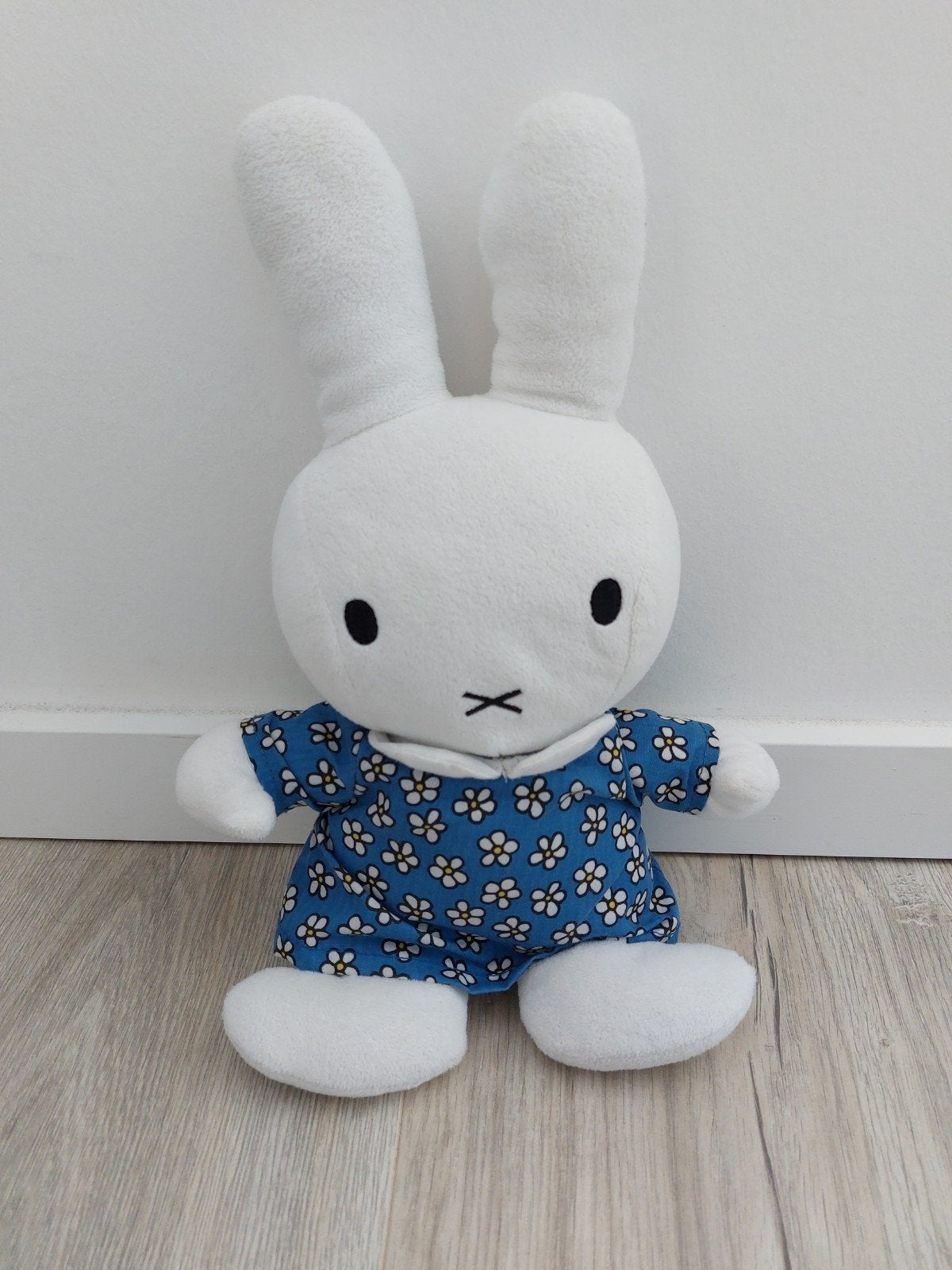 Knuffel Nijntje miffy vintage bloem konijn K9643, Ophalen of Verzenden, Zo goed als nieuw