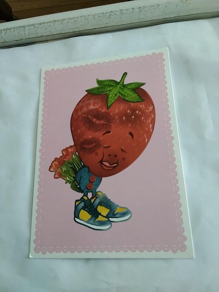 AARDBEI. OP SCHOENEN. MET TULPEN, Ophalen of Verzenden, Overige thema's