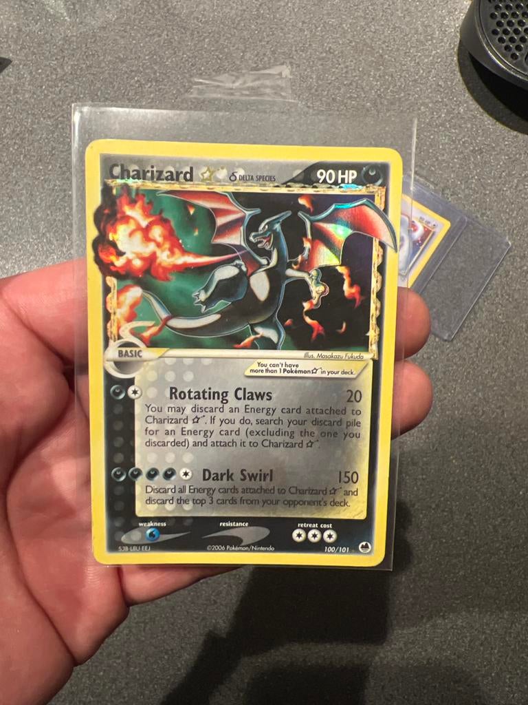 Charizard Gold Star 100/101, Hobby en Vrije tijd, Verzamelkaartspellen | Pokémon, Ophalen of Verzenden, Zo goed als nieuw, Losse kaart