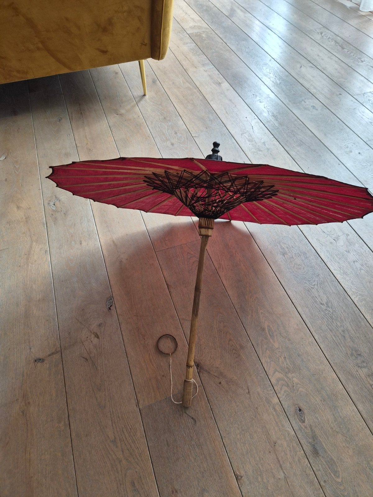 Vintage Oosterse parasol/zonnescherm donker Rood -castlefest, Ophalen, Hout, Gebruikt, Oosters