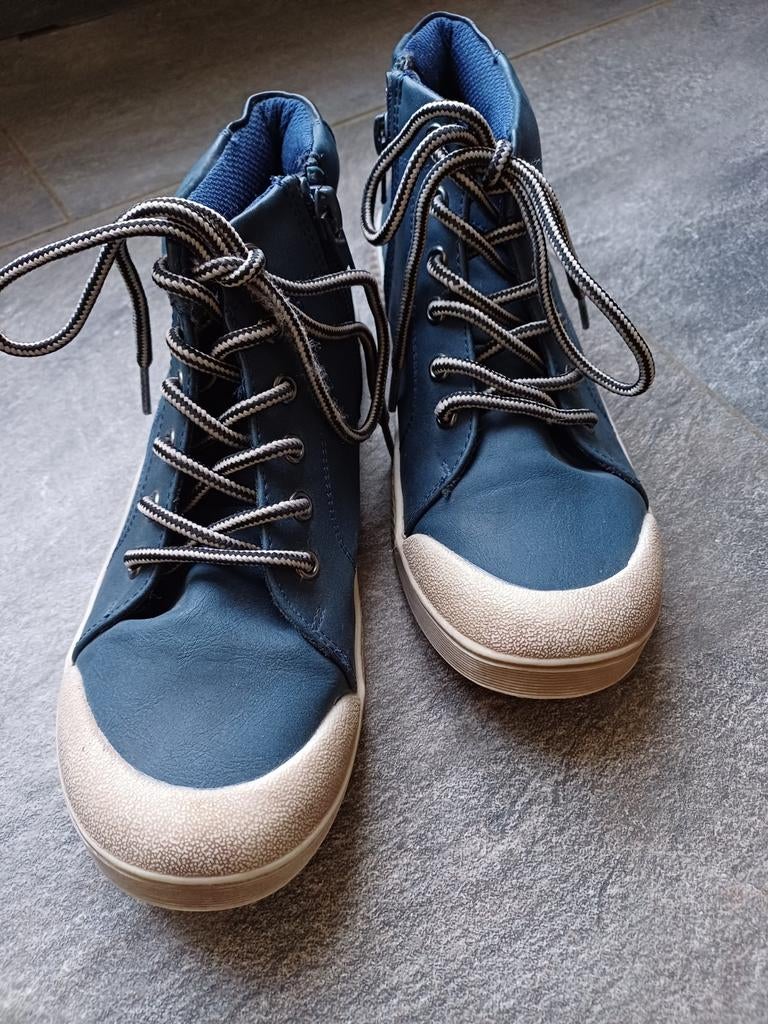 Arrested laarsjes mt 34, Schoenen, Ophalen of Verzenden, Zo goed als nieuw, Jongen
