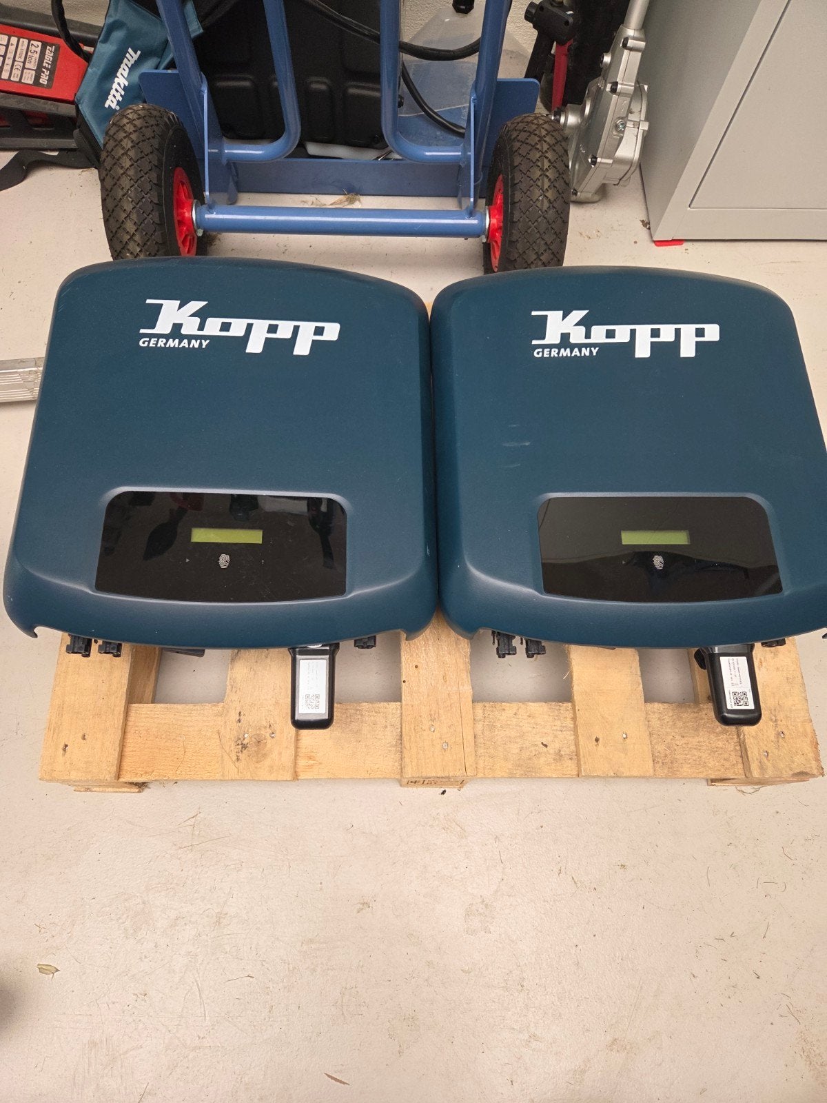 Twee Kopp Kuara 5.0-2-S en 6.0-2-S omvormers 6500-7800watt, Ophalen, Zo goed als nieuw, Compleet systeem, 200 wattpiek of meer