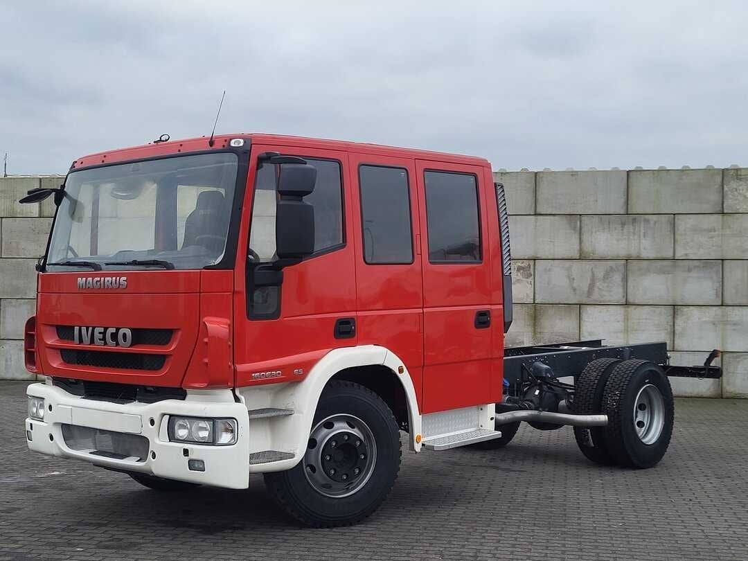 Iveco Eurocargo 160E300 Crewcab DOKA - Chassis Truck / Fire, Auto's, Euro 5, Gebruikt, Overige carrosserieën, Overige brandstoffen