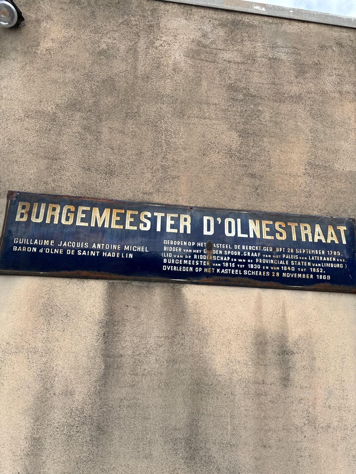 Oud straatnaambord Burgemeester D'Olnestraat, Ophalen