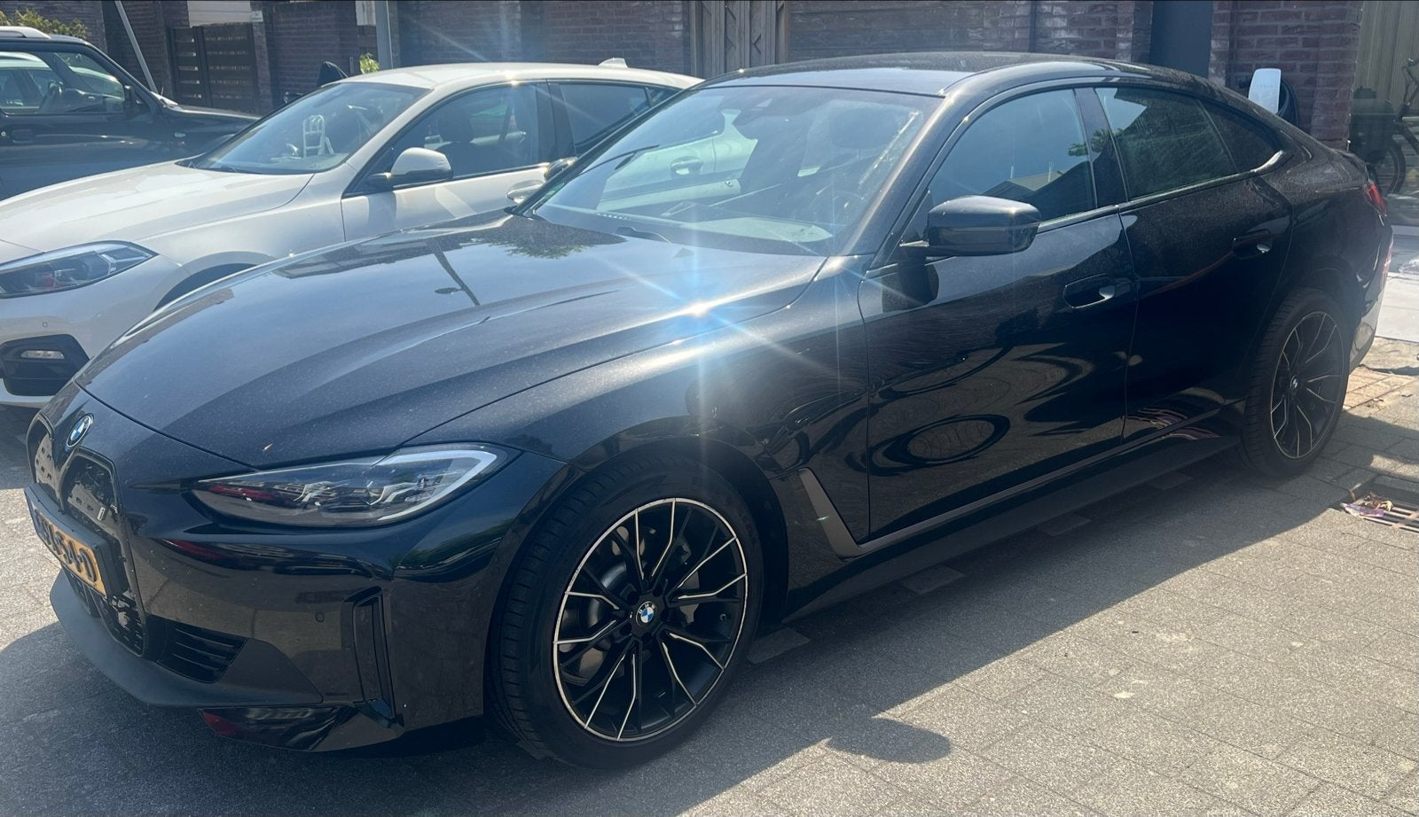 BMW i4 BEV Edrive35 286pk 2023 Zwart, Auto's, BMW, Achterwielaandrijving, Zwart, 1600 kg, Geïmporteerd