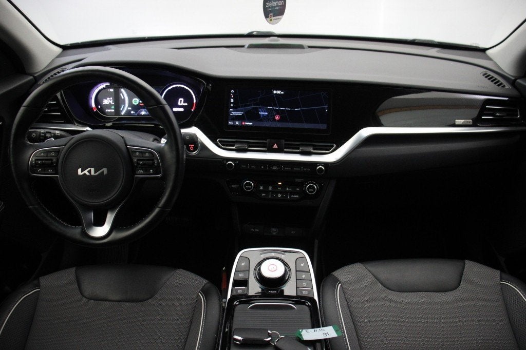 Kia NIRO E-Niro Edition 64 kWh - Navi, Camera, Half Leer, St, 1712 kg, Met garantie (alle), Zwart, Origineel Nederlands