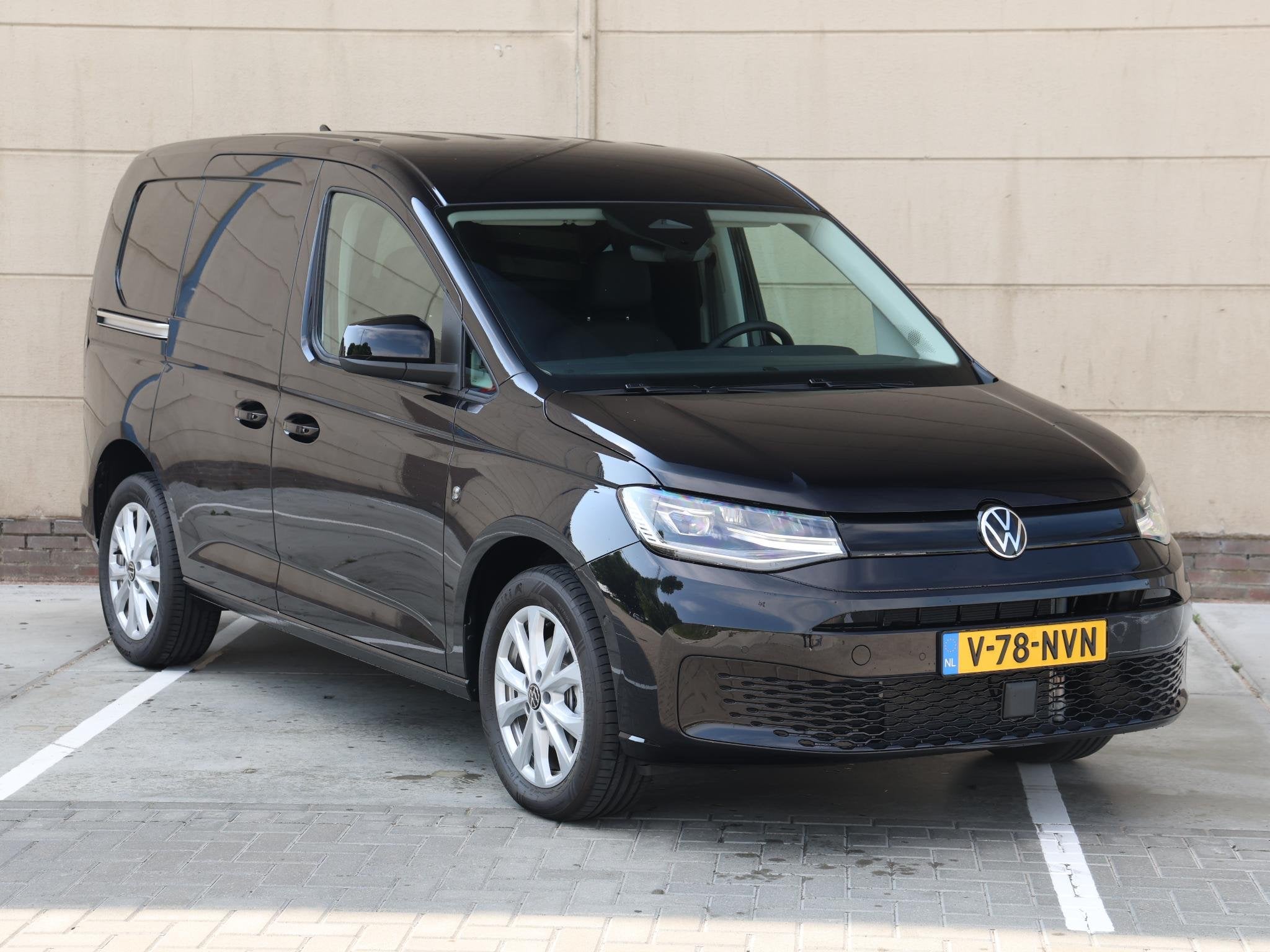 Volkswagen Caddy Cargo 1.5 TSI Style | UNIEK! | 2x schuifdeu, Auto's, 4 cilinders, Volkswagen, 116 pk, Zwart