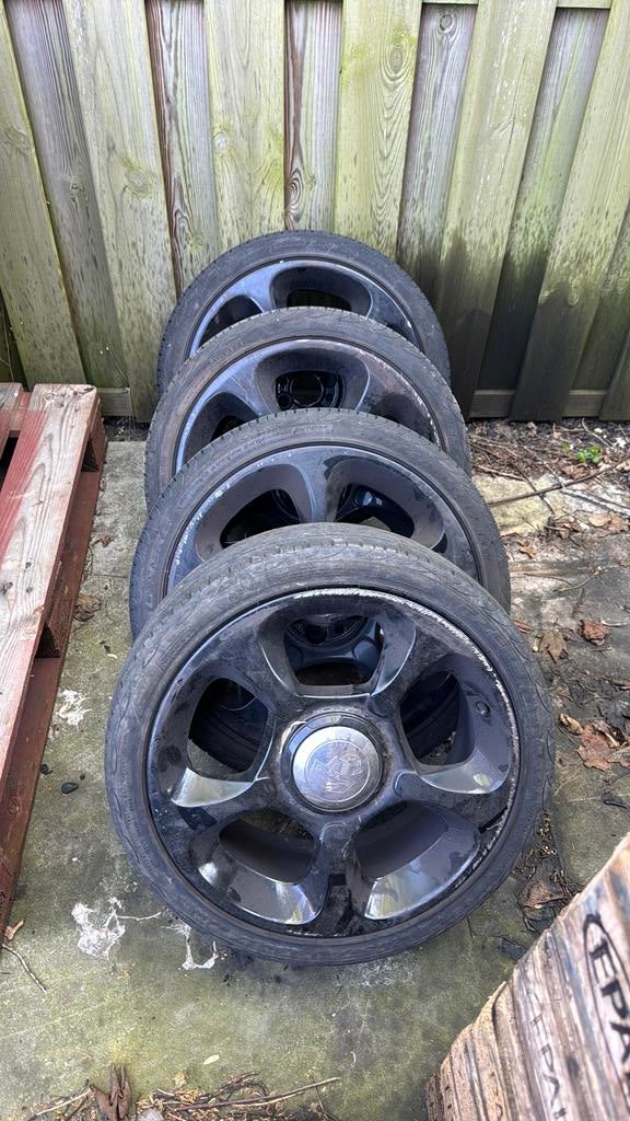 Abarth 500 wielen 17 inch, Ophalen, Banden en Velgen, 17 inch, 205 mm