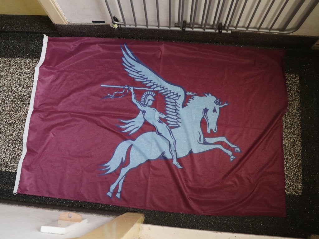 pegasus vlag of airborne vlag, Ophalen, Nieuw