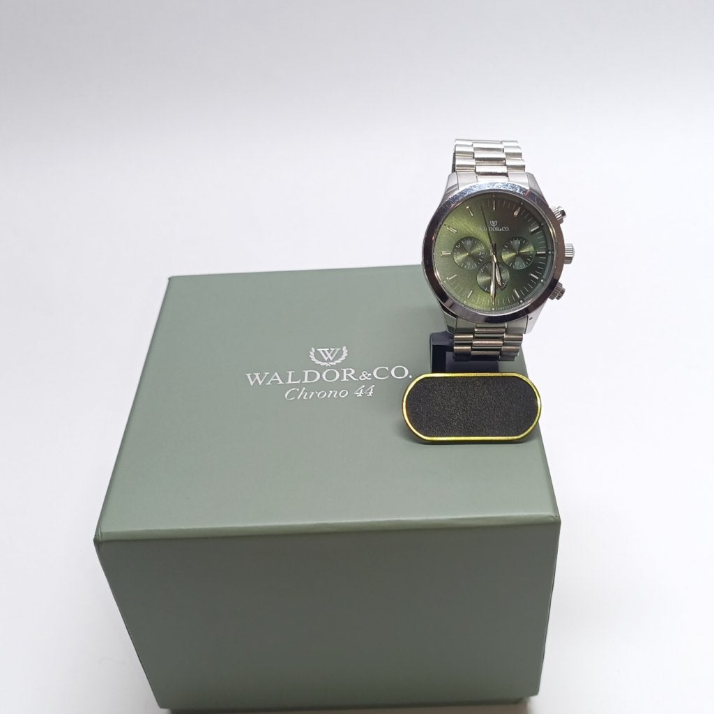 Waldor en Co Chrono 44 Como Horloge | in nette staat, Flex Ltd., Zo goed als nieuw, https://flex.com/contact-us, Nobelstraat 10, 5807 GA Oostrum LB, Limburg, Nederland