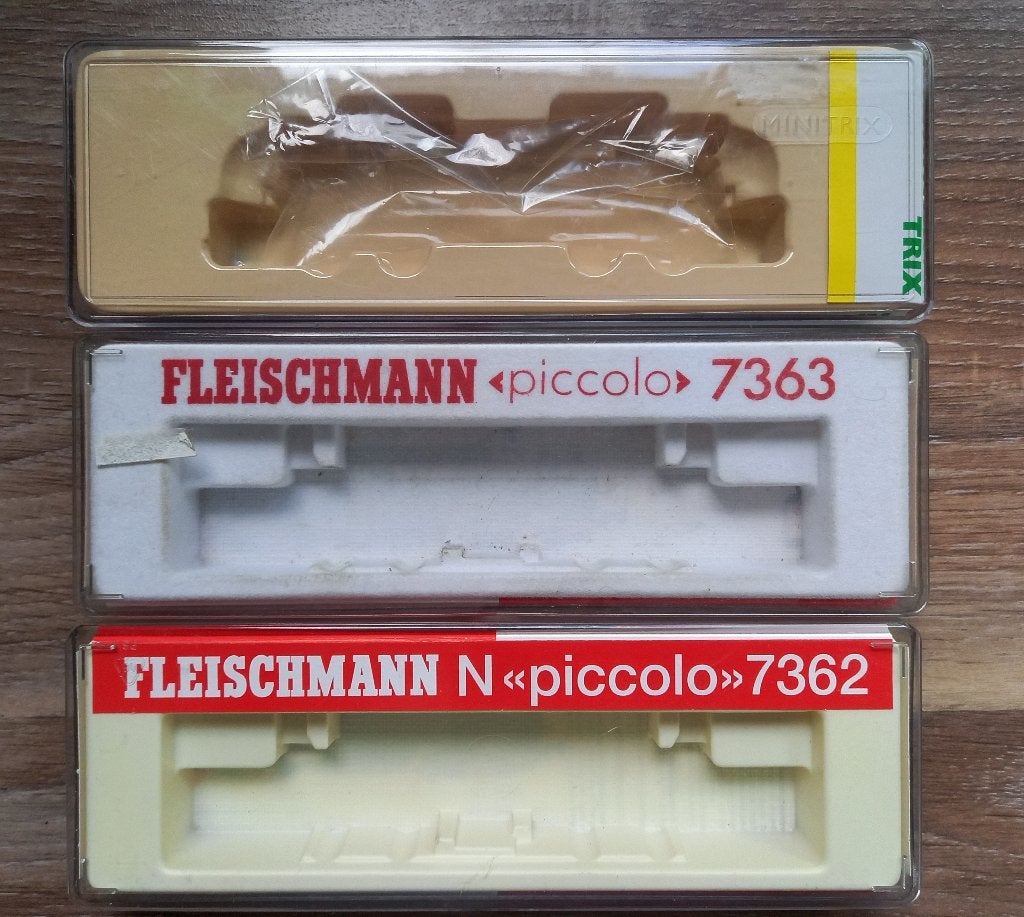 Originele verpakkingen Fleischmann Minitrix NS 1600 1800, Hobby en Vrije tijd, Modeltreinen | N-Spoor, Gebruikt, Gelijkstroom