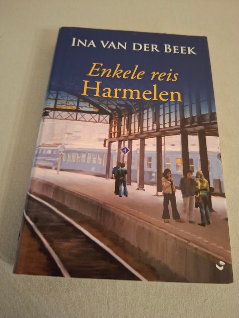 Enkele reis Harmelen Ina van der Beek 2011, Gelezen, Ophalen of Verzenden, Utrecht, Ina van der Beek