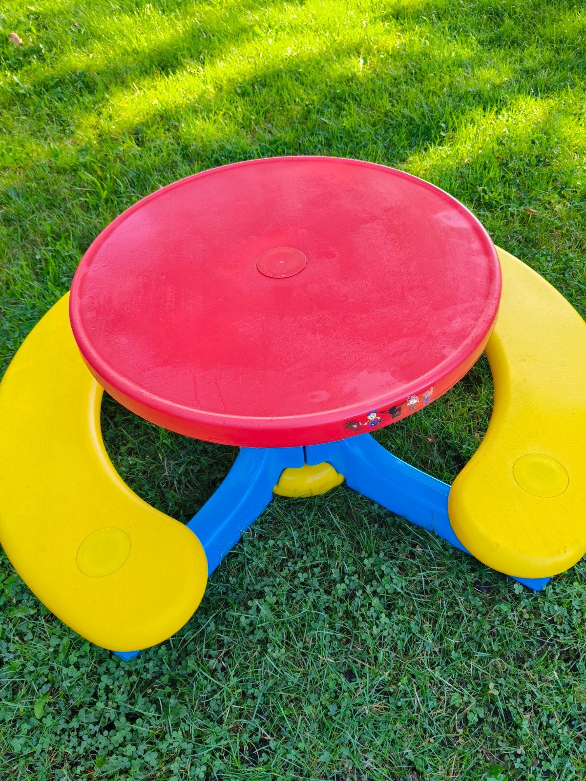 Kinder tafel in prachtige staat., Ophalen, Zo goed als nieuw