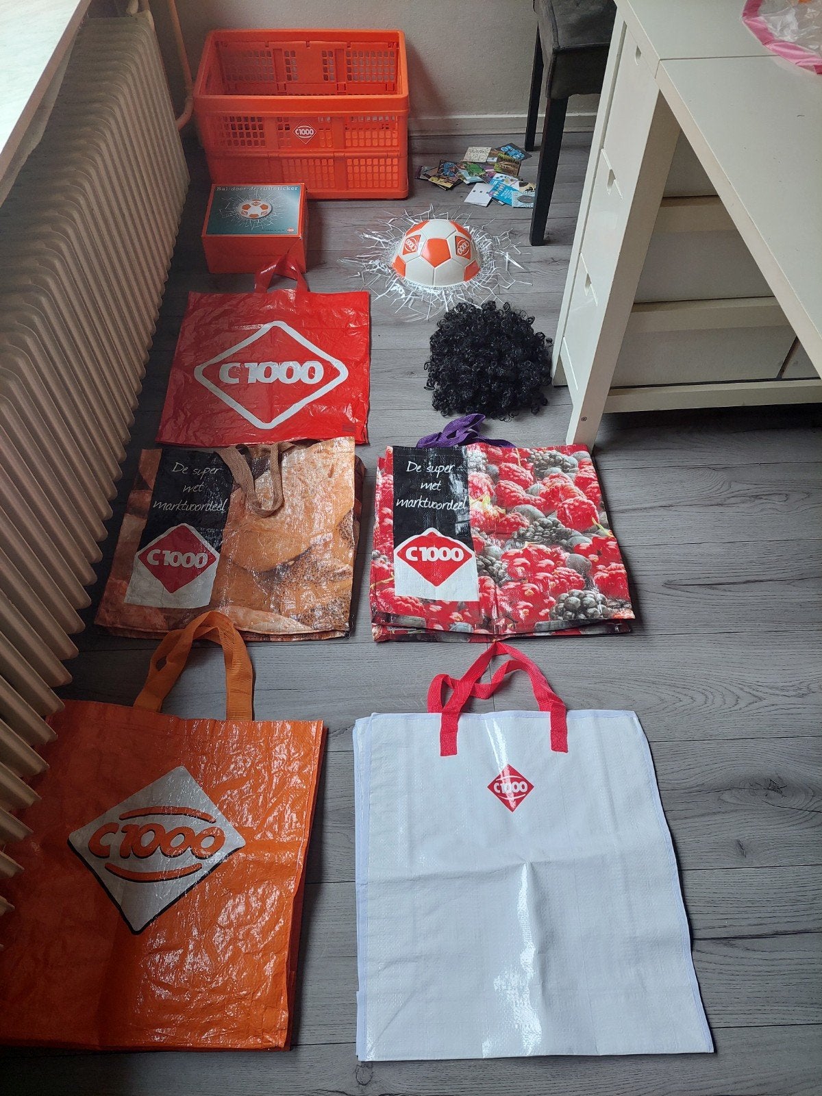 C1000 Verzameling: Tassen, Sticker, Pruik & Kratje, Verzamelen, Supermarktacties, C1000, Ophalen of Verzenden