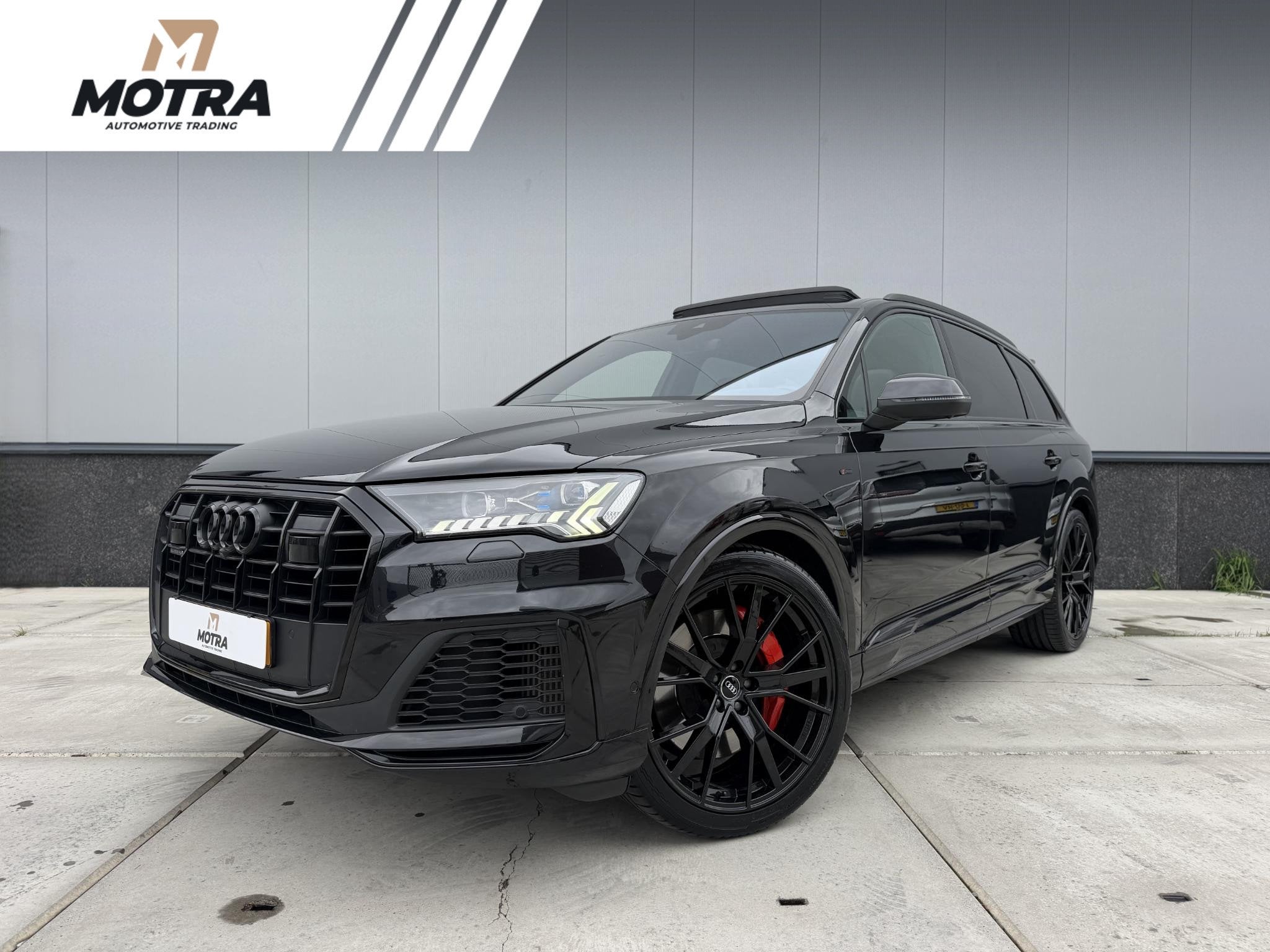 Audi Q7 55 TFSI e quattro S Edition | B&O | Panorama | Laser, Auto's, Automaat, Dealer onderhouden, 14 kWh, Gebruikt