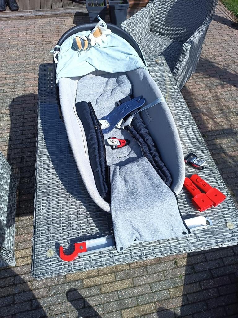 Reiswieg voor baby tot 6 maanden, Ophalen, Quinny