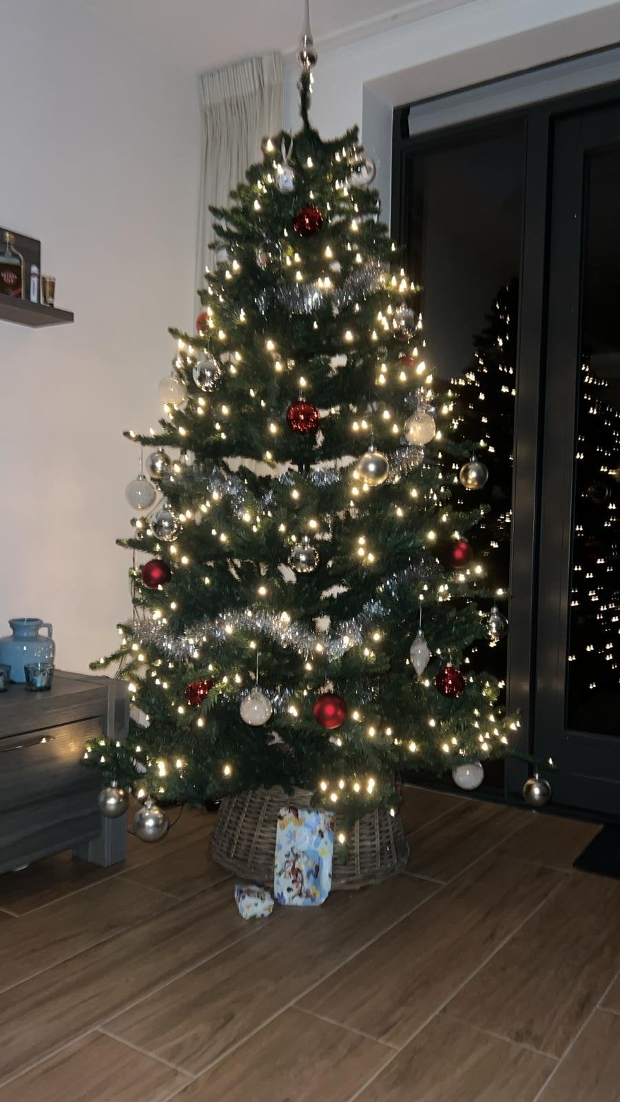 Te koop: kunst kerstboom incl lampjes, Ophalen