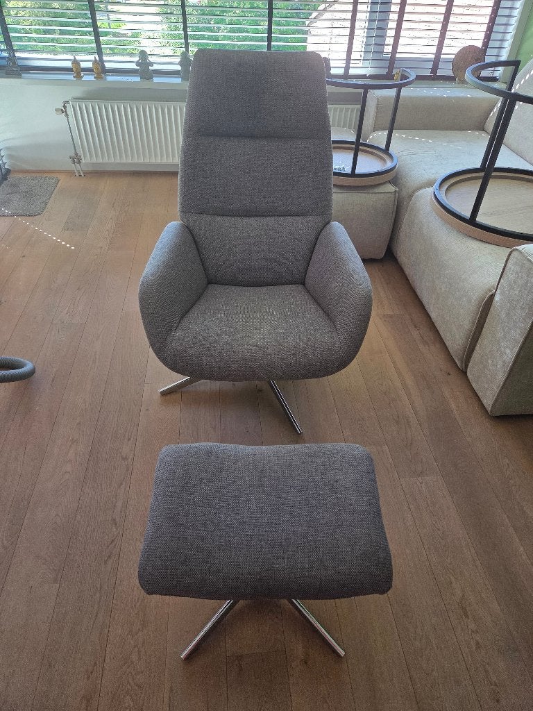 fijne relaxfauteuile met voetenbank, Ophalen, Zo goed als nieuw, 75 tot 100 cm, Stof