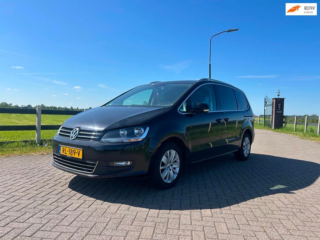 Volkswagen Sharan 2.0 TDI Highline DSG Full Option 7 Pers 7P, Auto's, Euro 6, 4 cilinders, Zwart, Bedrijf