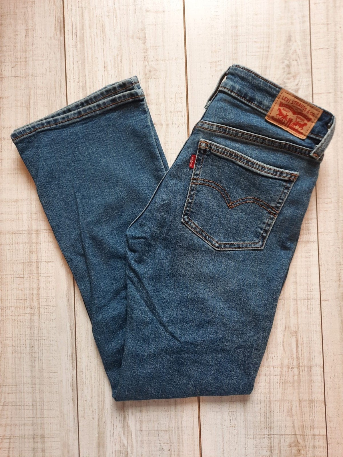 Levi's spijkerbroek W26 L30 dames, Blauw, Ophalen of Verzenden, Zo goed als nieuw, W27 (confectie 34) of kleiner