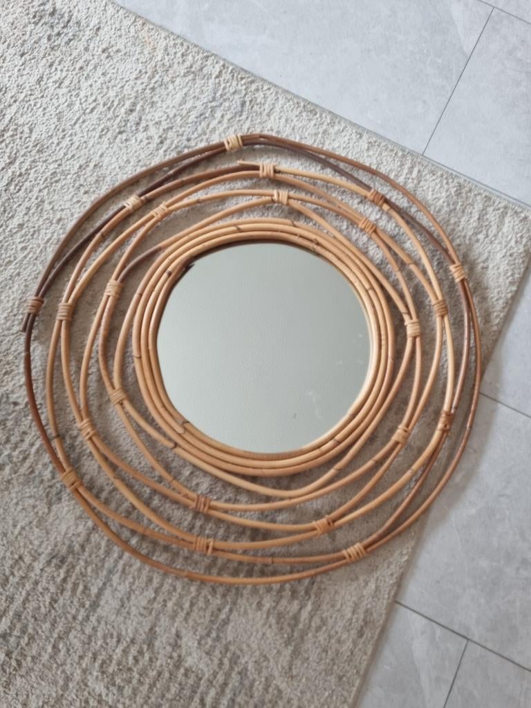 Decoratieve bamboe spiegel - Rond design, Ophalen, Zo goed als nieuw, Rond, 50 tot 75 cm