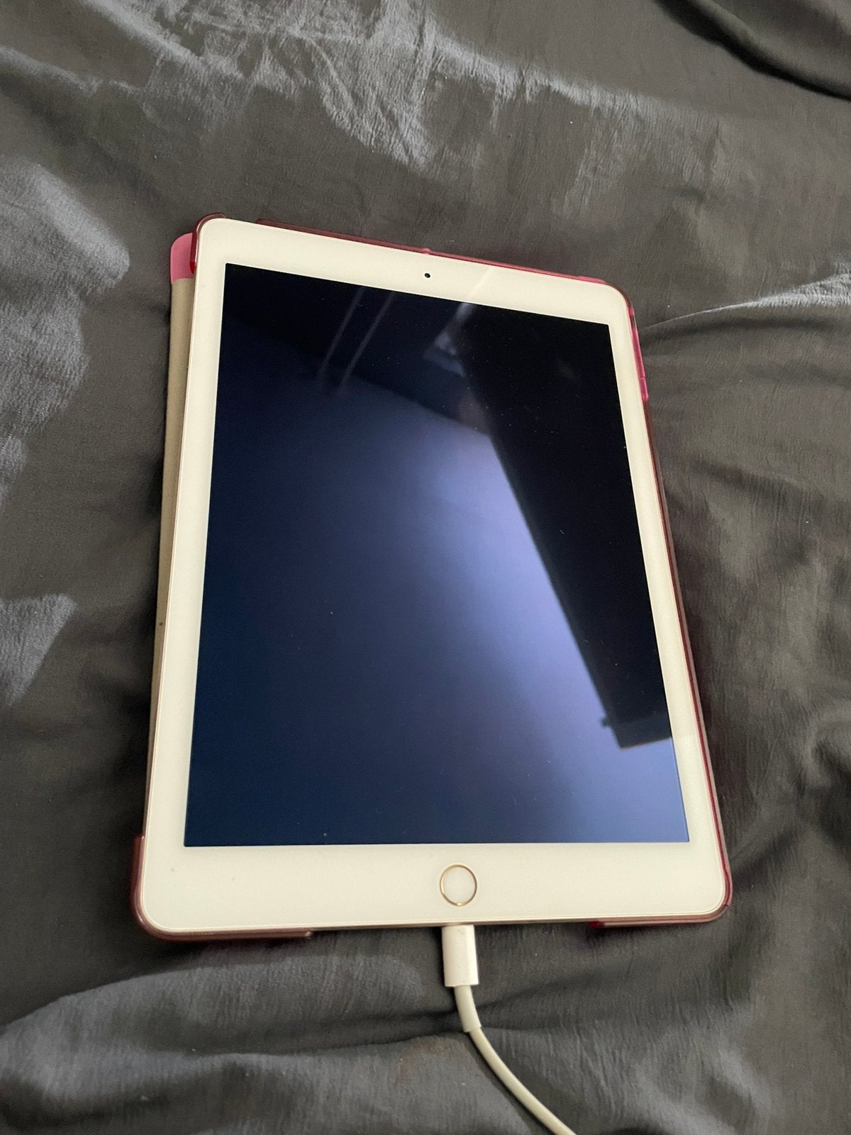 Apple ipad air 2 + hoesje + oplader, Computers en Software, Apple iPads, Rose Goud, Gebruikt, 32 GB, Apple iPad Air