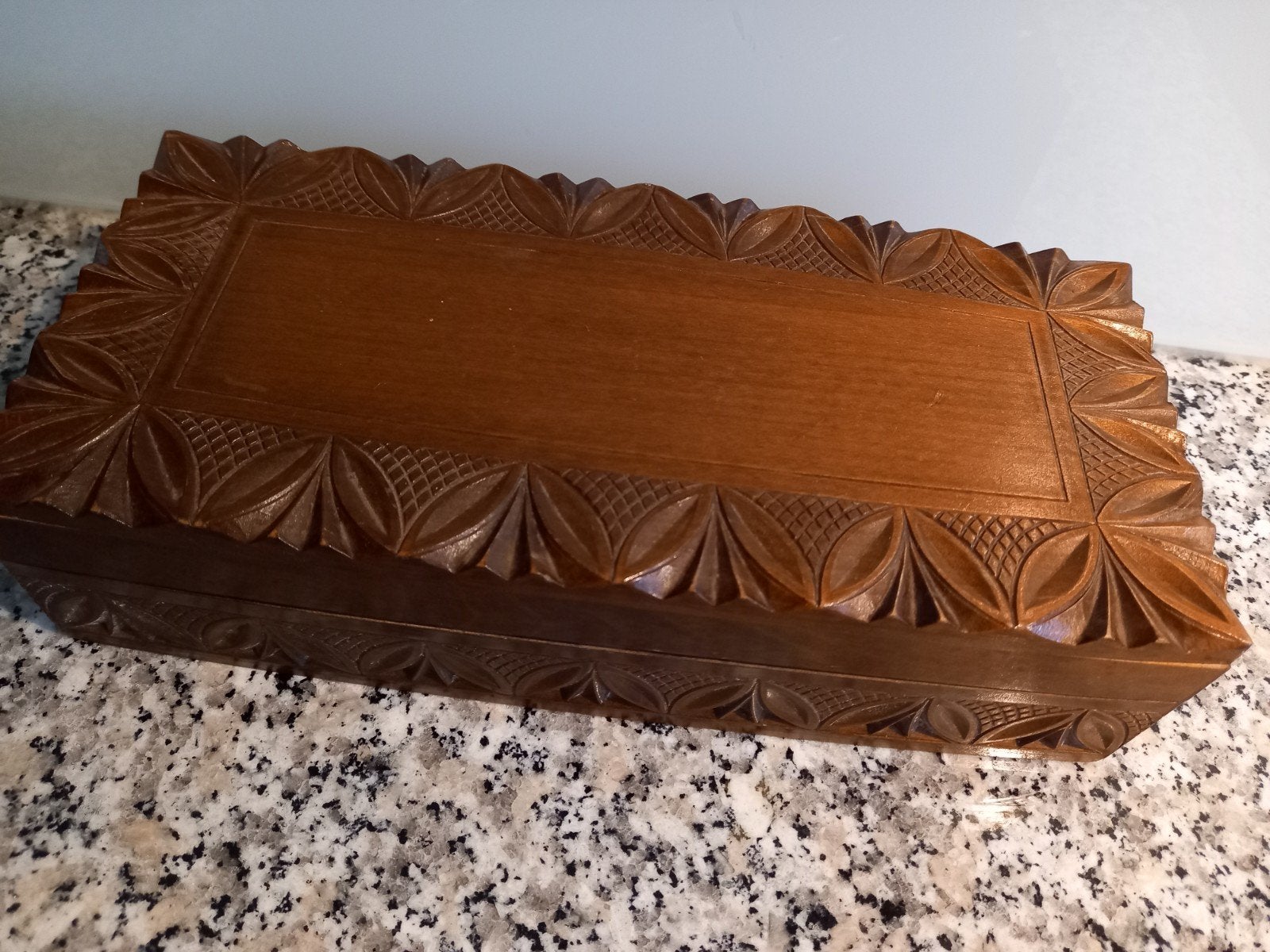 Handgestoken Mahonie Houten Opbergbox, Ophalen of Verzenden