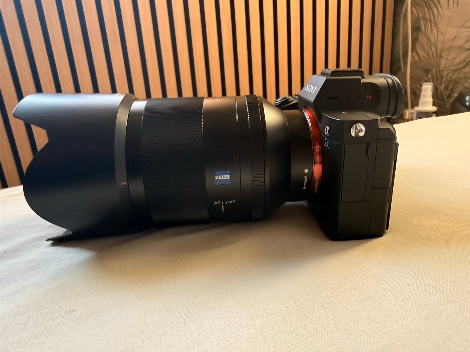 Sony Alpha A7 III met Zeiss Planar FE 50mm f/1.4 ZA lens, Audio, Tv en Foto, Fotocamera's Digitaal, Beeldstabilisatie, Ophalen of Verzenden