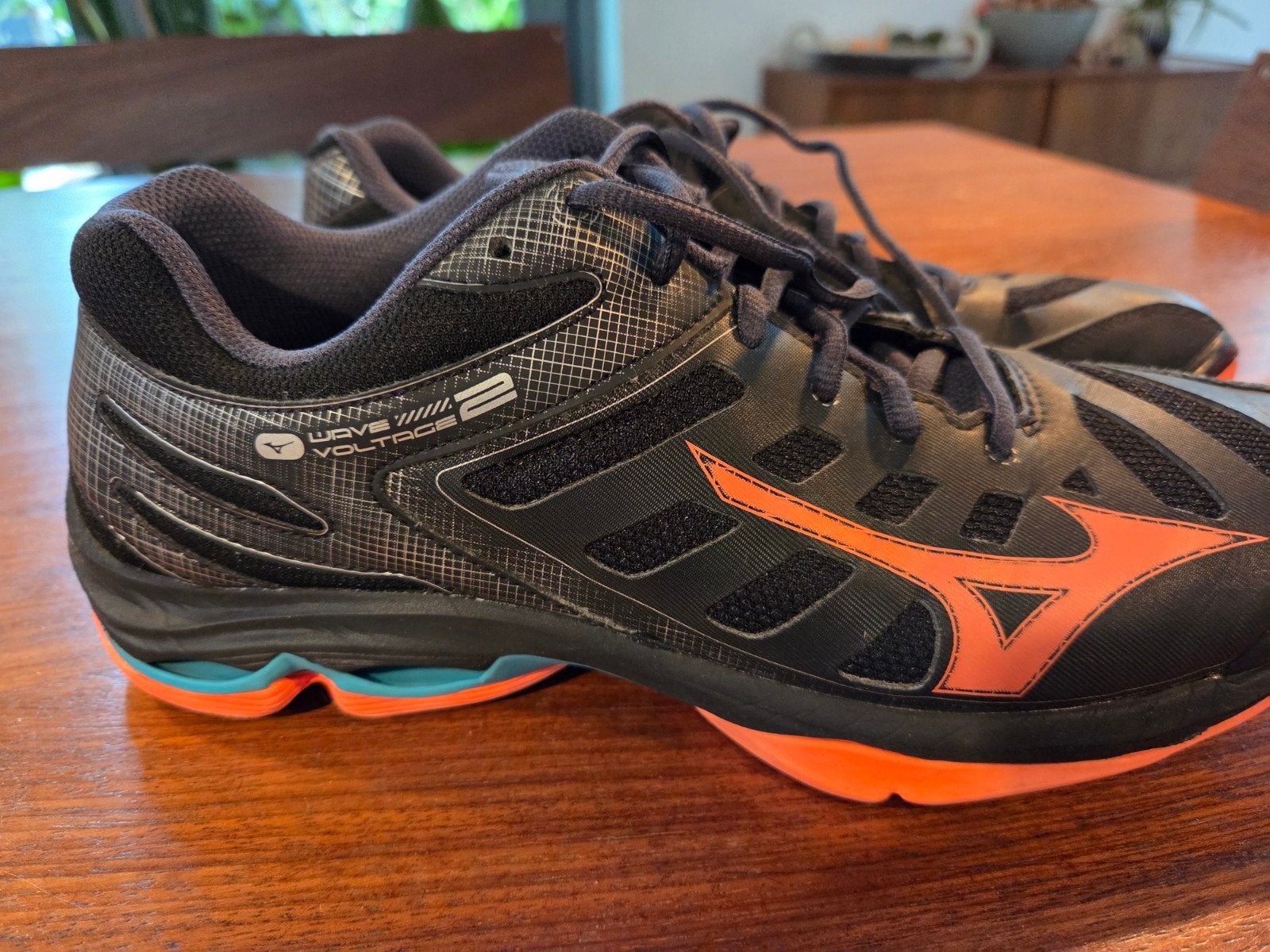 mizuno wave voltage 2 maat 42, Ophalen, Gebruikt, Schoenen