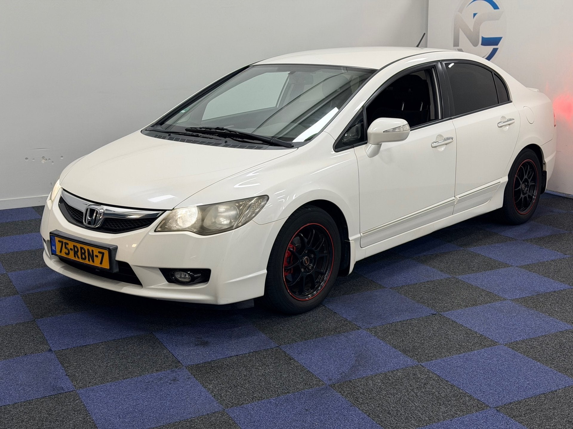Honda Civic 1.3 Hybrid Elegance / AUTOMAAT / DEALER OMDERHOU, Gebruikt, Automatische klimaatregeling, Wit, Bedrijf