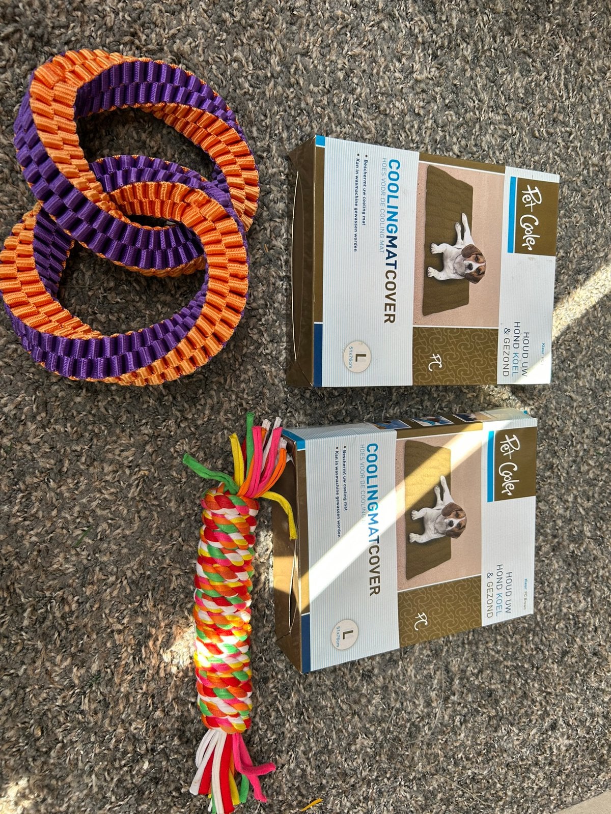 Honden speelgoed en koeling mat covers, Ophalen of Verzenden, Zo goed als nieuw