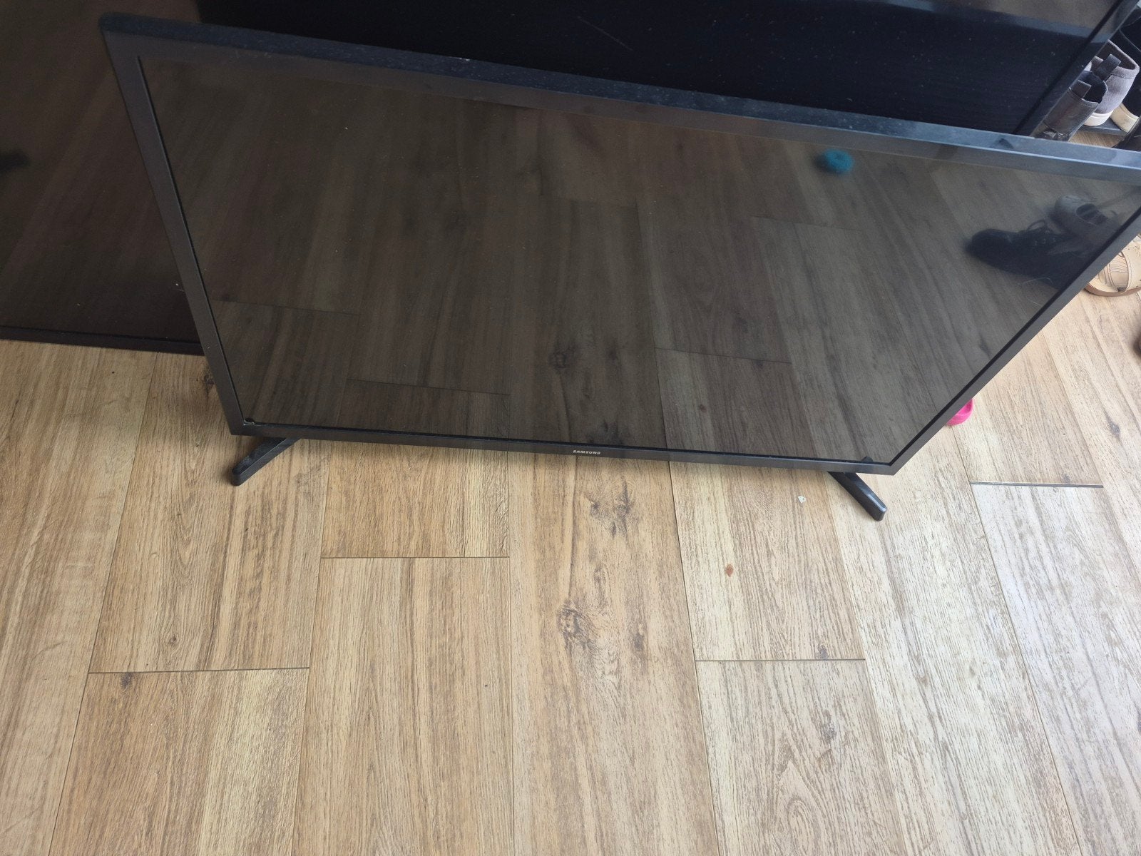 Samsung TV UE32T5300AWXXN - Kapot scherm, voor onderdelen, LED, 50 Hz, Samsung, Niet werkend