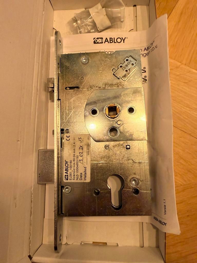 ASSA ABLOY solenoid veiligheidsslot EL561 PC 72 DM 60 mm, Ophalen of Verzenden, Gebruikt, Slot