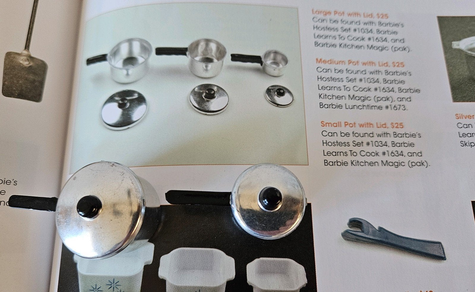 Vintage Barbie steelpan 2 stuks, 60's, middel en groot, Verzamelen, Ophalen of Verzenden, Gebruikt, Accessoires
